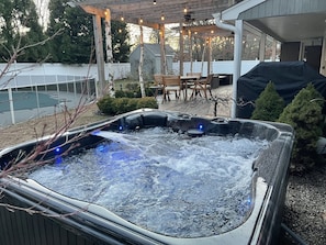 Bain à remous extérieur