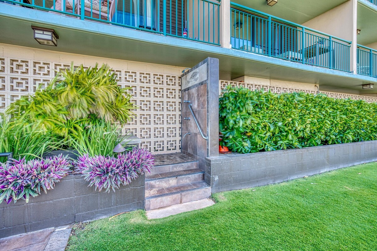 Direct Ocean Front, Beautiful Renovation, Split AC, Snorkel in Front of Condo