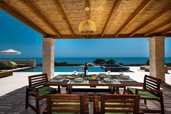 Dinning area by the pool