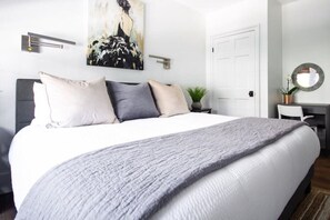 King Bedroom 1