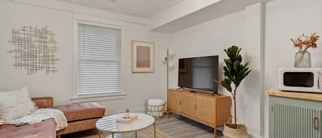 The Living Room - Flat Screen TV That Offers Netflix