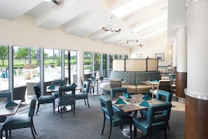 On-site dining area, with delicious meals and drinks!