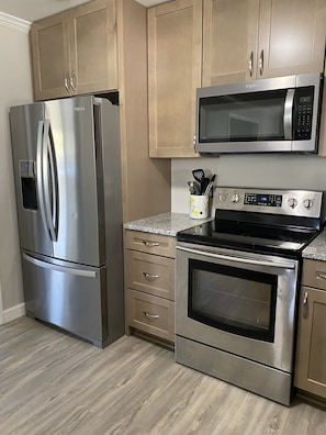 Brand new kitchen and appliances