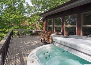 Nothing says vacation like mountain views from a hot tub