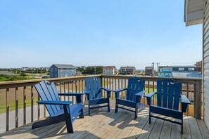 HN02: Terrapin Cottage l Top Level Sun Deck