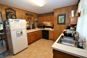 SN419 Quick Getaway Kitchen