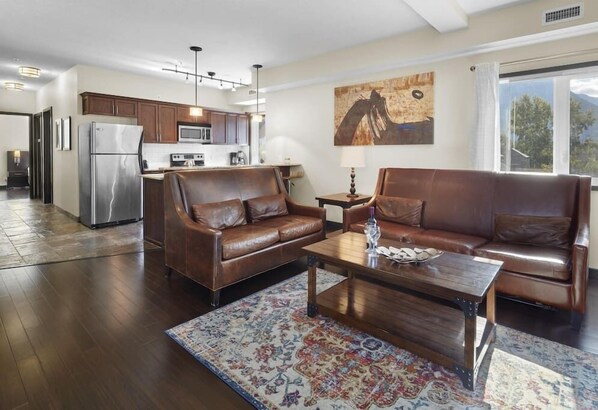 Spacious living area in Canmore vacation rental