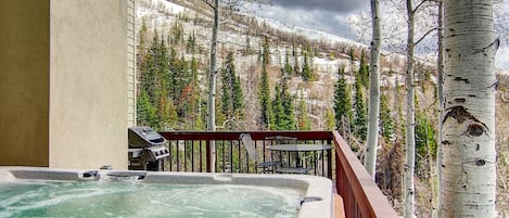 Private hot tub for your use