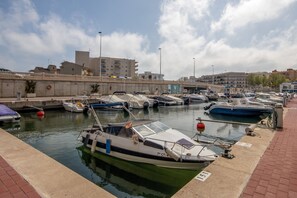 Vues sur le port