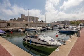 Vues sur le port