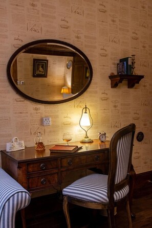 Burns Suite