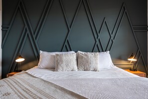 Relax in your kingsize bed