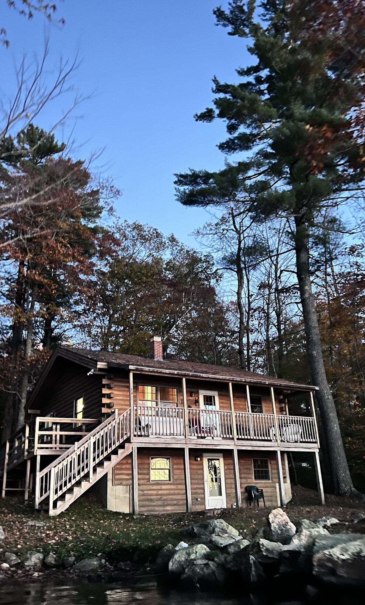 Enchanting WATERFRONT Log Cabin on Togus Pond – 3 nights min required