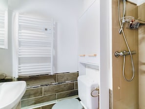 Plumbing Fixture, Property, Tap, Bathroom, Bathroom Sink, Purple, Interior Design, Toilet, Plumbing
