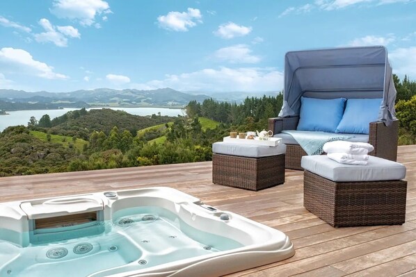 Spa on the deck - watch the view during the day or the stars at night

