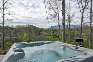 Hot Tub with Mountain View