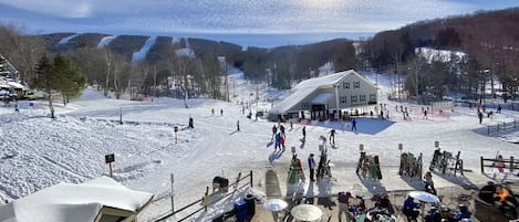 Skidåkning och snöaktiviteter