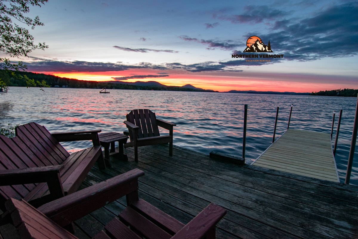 WATERFRONT 4BR Home 30min from Jay Peak! – Lake Memphremagog – AMAZING VIEW!!