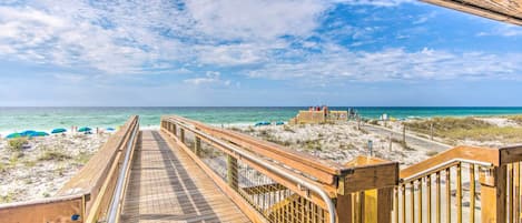 Destin Vacation Rental | 1BR | 1BA | 675 Sq Ft | Stairs Required