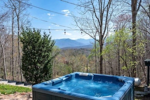 Hot Tub with Mountain Views