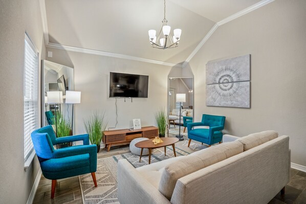 Elegant design with the neutral color scheme and pops of blue 