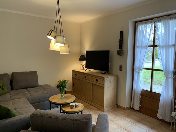 Ferienwohnung Theresa mit 1 sep. Schlafzimmer, Terrasse, ca. 50 qm-Wohnbereich Fewo Seibert