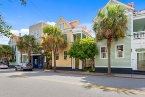 The Garden Gates | 3 Blocks to King, Historic Home