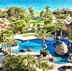 Spectacular Bella Sirena - the Premier Resort on Sandy Beach