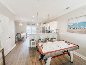 Air hockey table