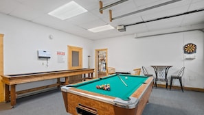 Spielezimmer