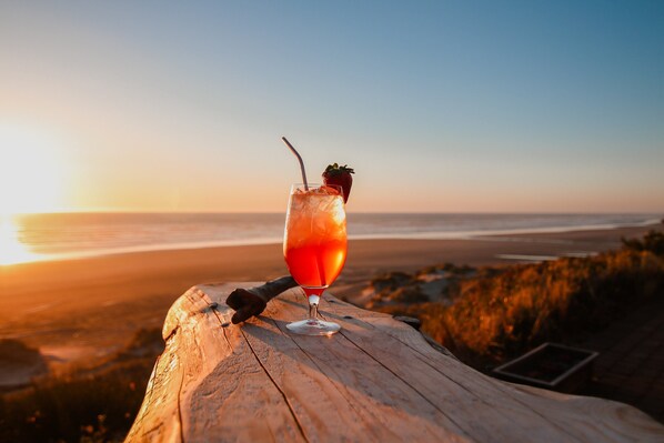 Absolutely a relaxing spot to watch the sun dip into the pacific!