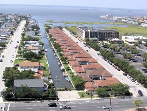 Aerial view of the Beach Club Community alongside the canal on 112th St.