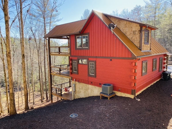 3 Levels of Luxury Mountain Living!