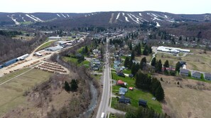 Just a 10 minute walk to the center of town