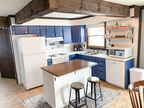 Beautifully updated kitchen