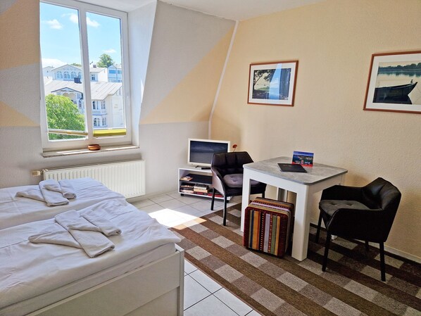 Wohn-/Schlafzimmer
