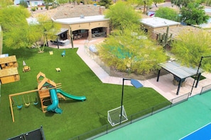 [Backyard] Playground and plenty of fun for the kids