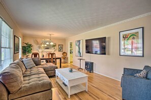 Living Room 1 | Smart TV