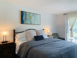 All lamps turn on by touch with 3 levels of brightness + have USB and an outlet.