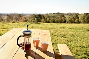 Morning coffee short walk from the cottage. Views to the Blue Mountains! 
