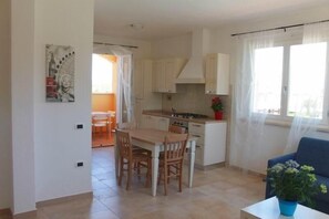 Dreiraum im ersten Stock mit privater Terrasse