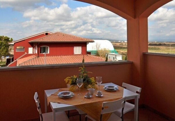 Dreiraum im ersten Stock mit privater Terrasse