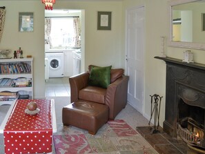 Living area | Hollyhock Cottage - Blakeney Quayside Cottages, Blakeney, near Holt
