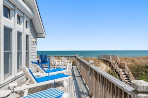 DU912: Chez la Mer | Top Level Sun Deck