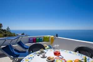 Private Terrace amazing sea view at Mareblu in via Rezzola Praiano