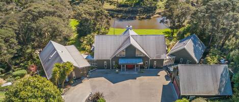 Fantail River Lodge from the front of the property