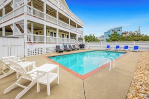 Splash around the private swimming pool or soak in the Hatteras sun on 1 of the poolside chairs.