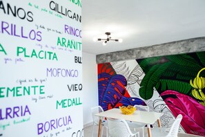 Interactive wall for Instaworthy pictures. 