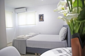 Cozy Studio for 4,Areopoli,Mani,Near Amenities & Beaches