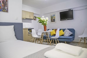 Cozy Studio for 4,Areopoli,Mani,Near Amenities & Beaches